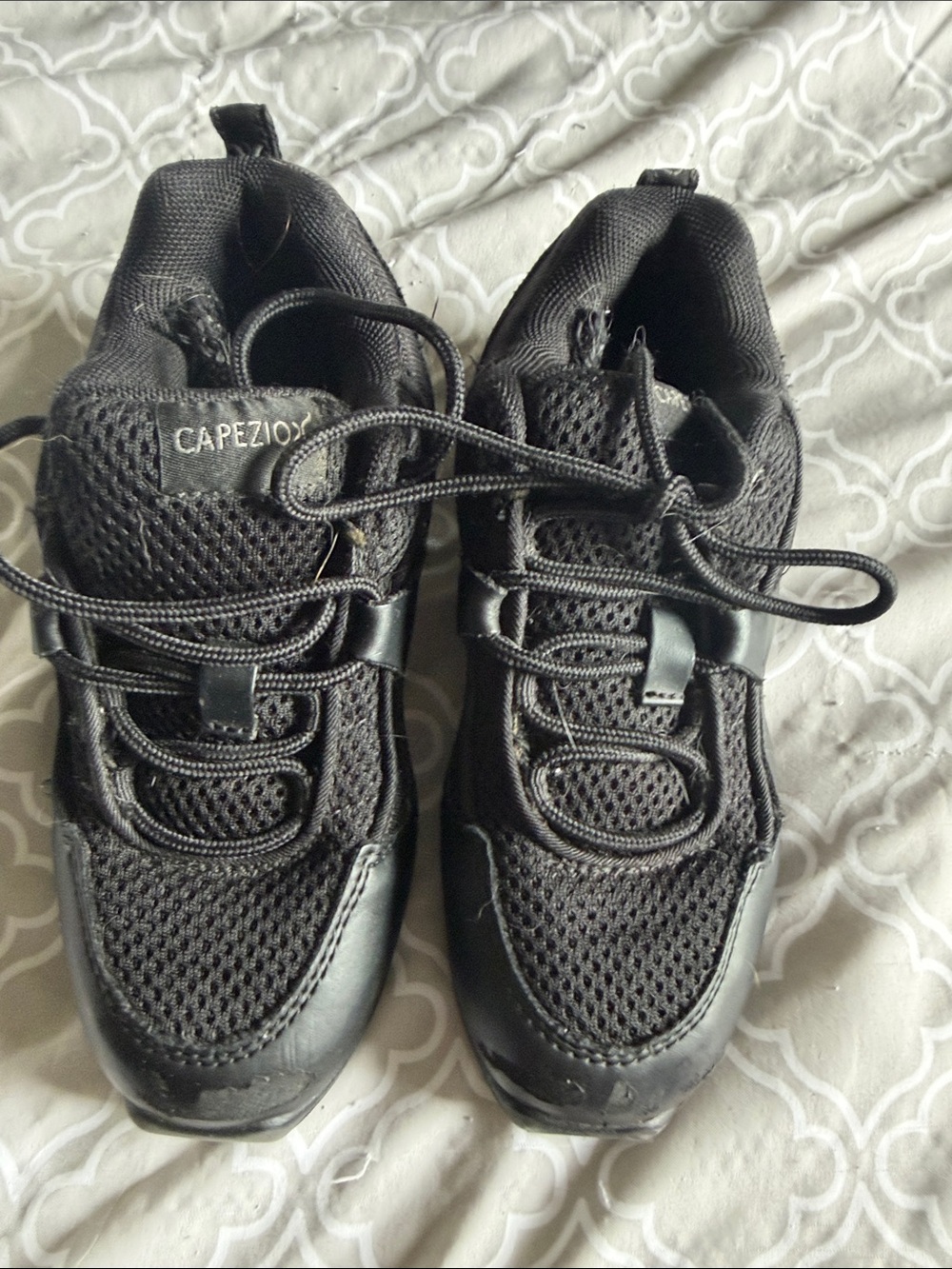 Capezio Kids Black Mesh & Leather-Look Dance ( hip hop )Sneakers